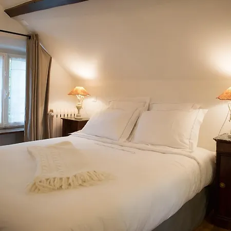 Oda ve Kahvaltı Les Chambres De Beynes